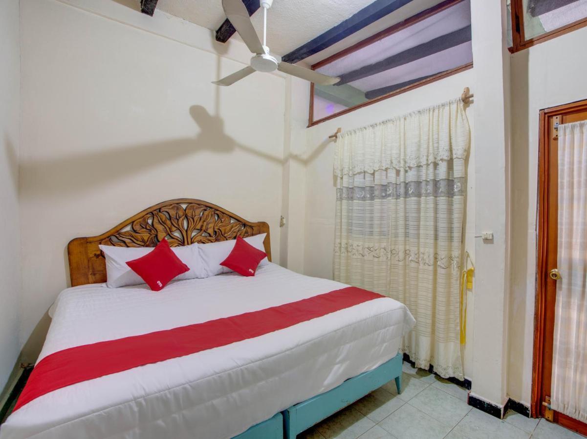 Oyo Hotel Casa Ada Zihuatanejo Esterno foto