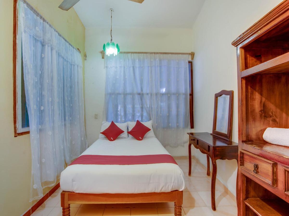 Oyo Hotel Casa Ada Zihuatanejo Esterno foto